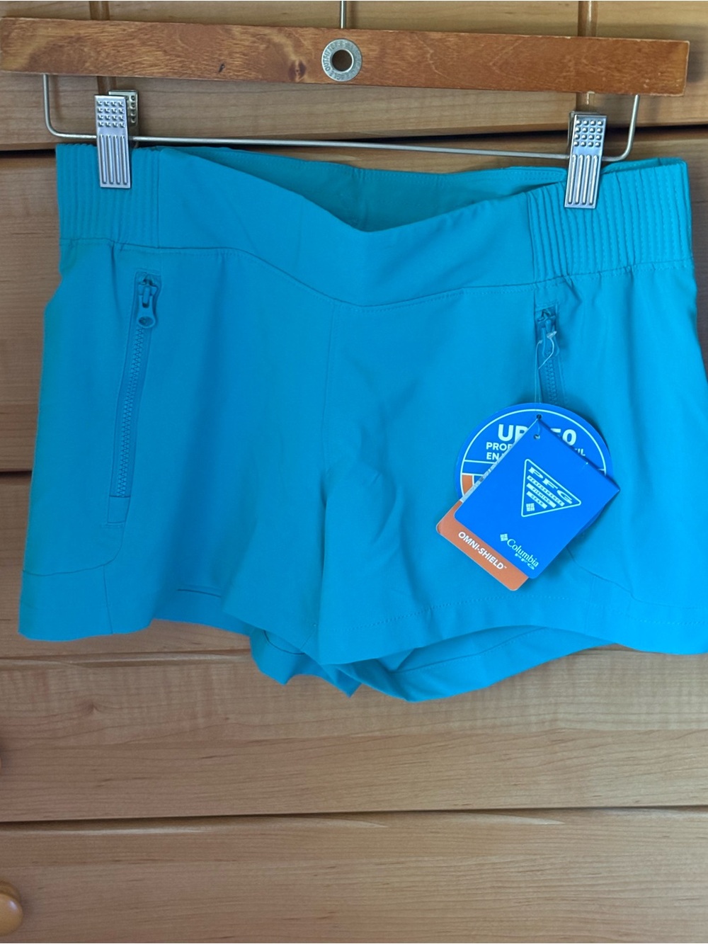 Columbia Women's Tidal II Athletic Shorts Turquoise - Picture 6 of 6